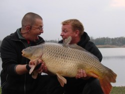 Команда "АкваФиш" г.Мариуполь -Миргородский Александр и Подлепенцев Алексей - Карп, 14,3КГ